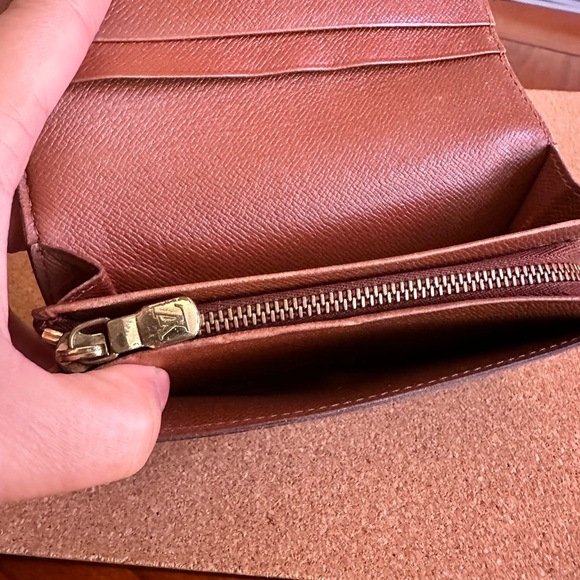 Louis Vuitton Monogram Porte-Monnaie Tresor Wallet - Picture 12 of 14